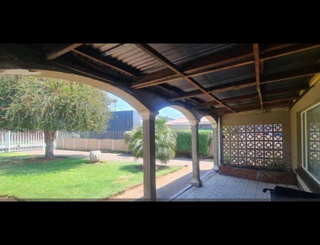 3 BEDROOM HOUSE FOR SALE IN KLIPPOORTJE